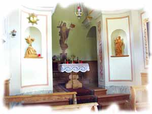 interno della chiesina  della  Addolorata di Federia
