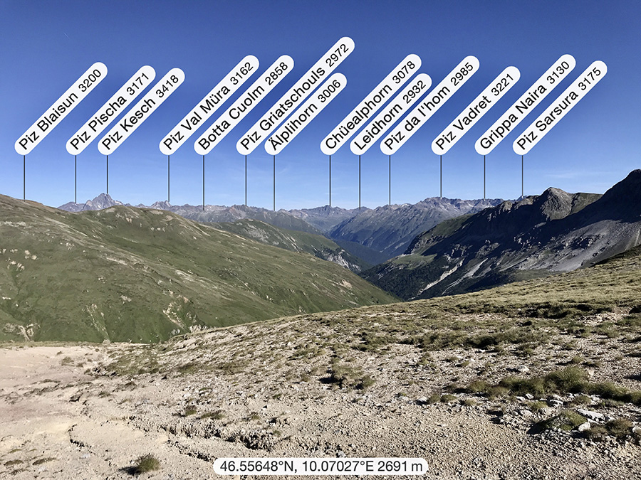 Panoramica sulle montagne in territorio svizzero