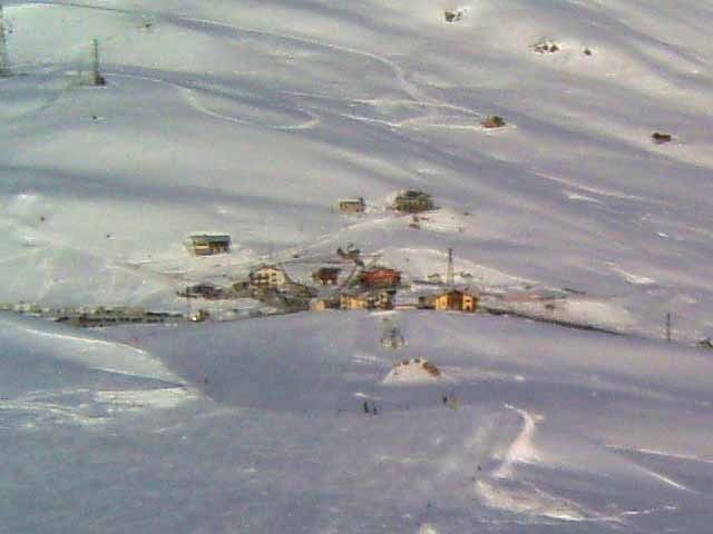 Il Passo Eira dalle piste della Mottolino Passo Eira visto dal Mottolino