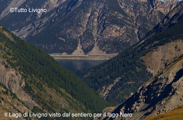 Vista del Lago di Livigno e Alpisella dal sentiero che porta al Lago Nero