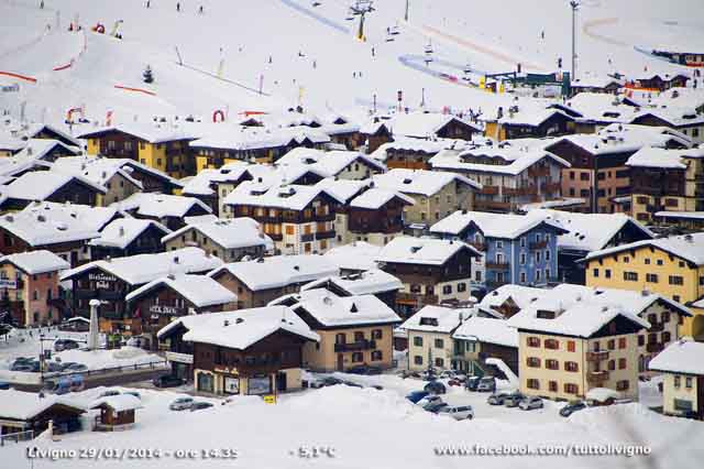 il centro di livigno visto da zona teola zoom sul centro di Livigno