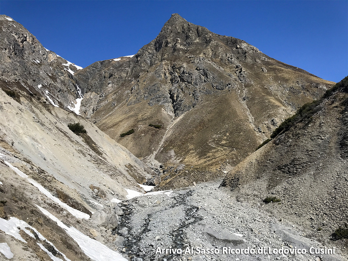 la zona di arrivo del breve percorso sul sentiero 175 fino al Sasso di Lodovico la zona di arrivo del breve percorso sul sentiero 175 fino al Sasso di Lodovico