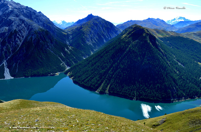 il lago di livigno verso Val Alpisella il lago di livigno verso Val Alpisella
