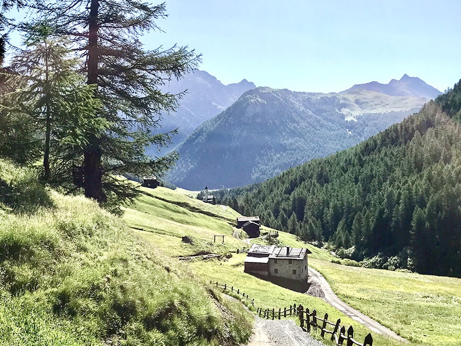 Val Federia - guardando le tee verso l'interno della valle