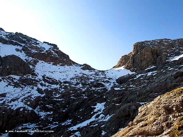 La Bocchetta del Canton dove dalla Val Saliente si passa alla Val Canton Bocchetta del canton al confine della Val saliente