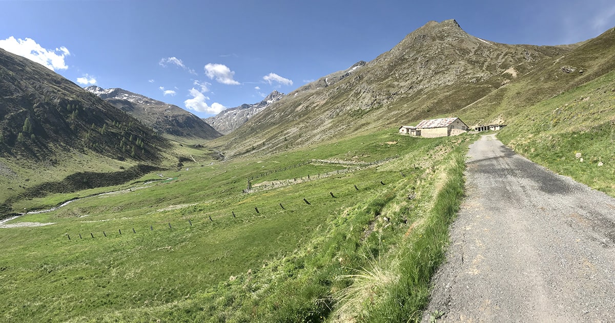 Vallaccia Panoramica vicino alla malga