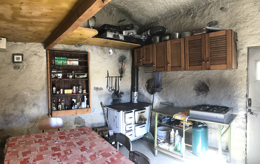 Baitel del Monte - interno  Baitel del Monte - interno