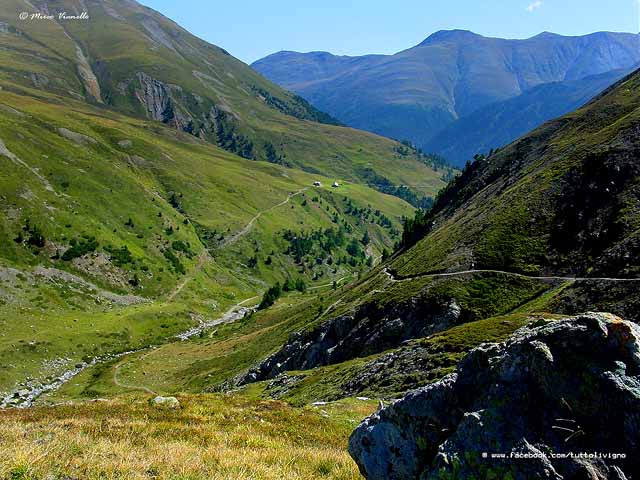 La valle del Monte e il suo sentiero  Valle del Monte e sentiero